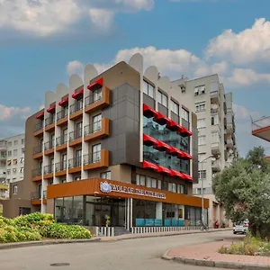 Hotel Wolf Of The &, Antalya